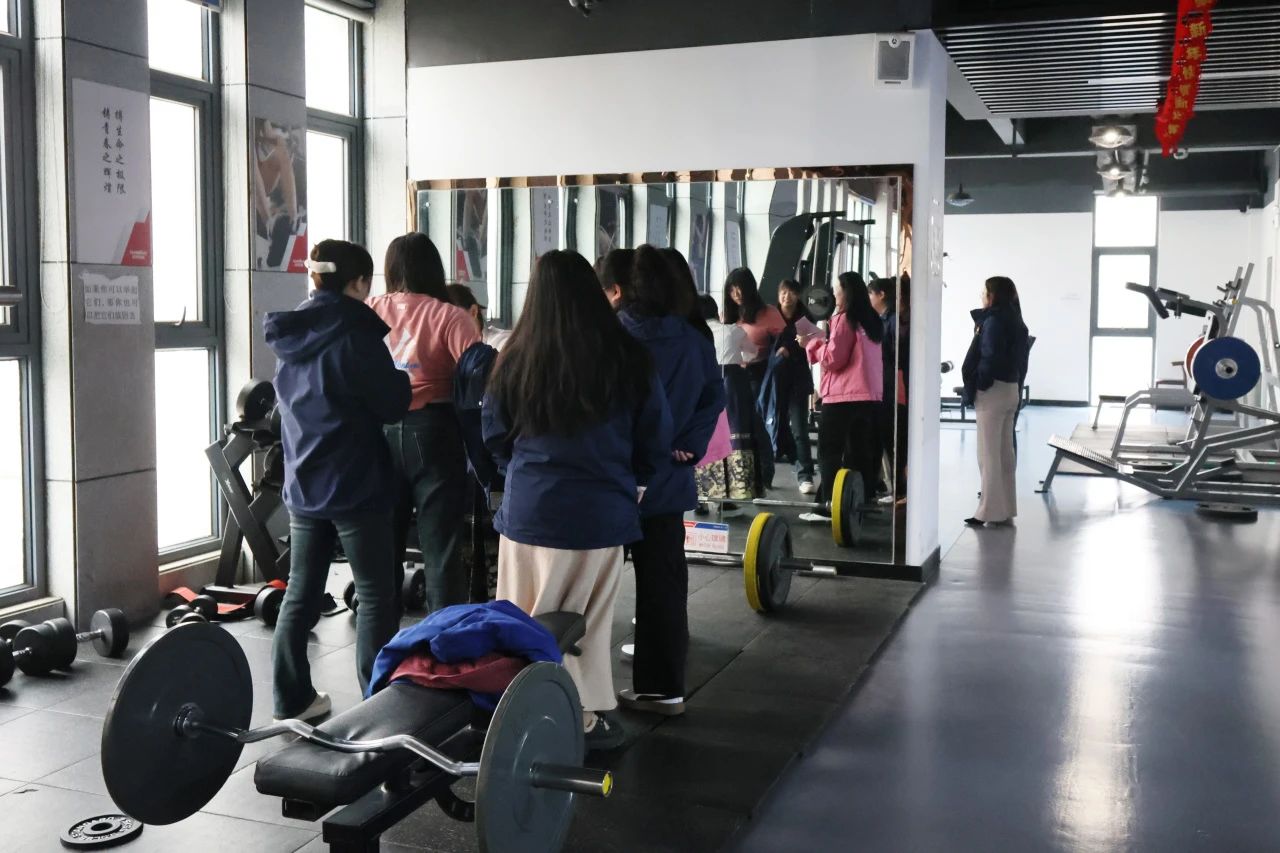 多姿多彩绽芳华！平博在线智能开展“三八”国际劳动妇女节主题庆祝活动