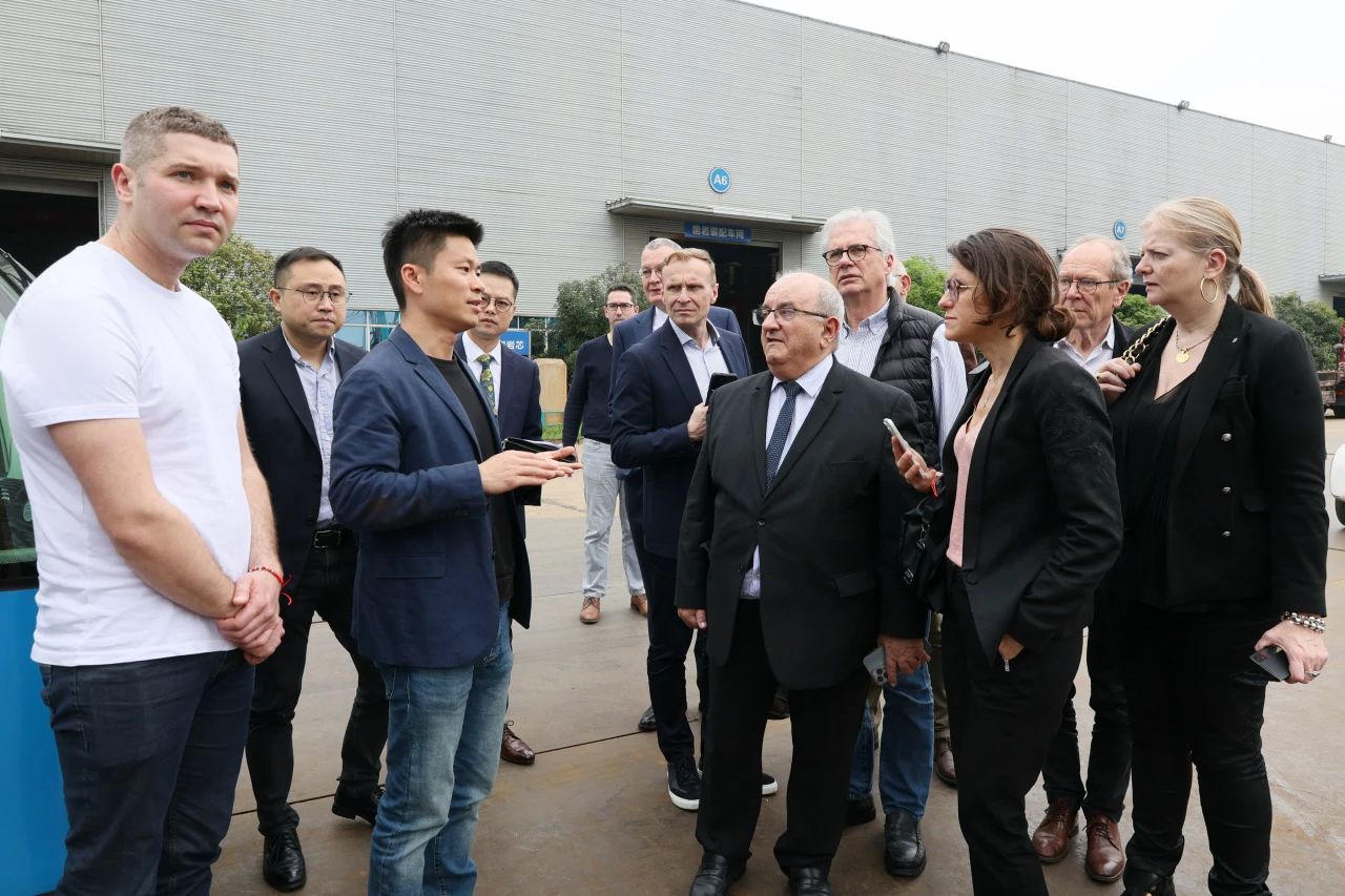 蒙达尔纪市代表团一行考察平博在线智能