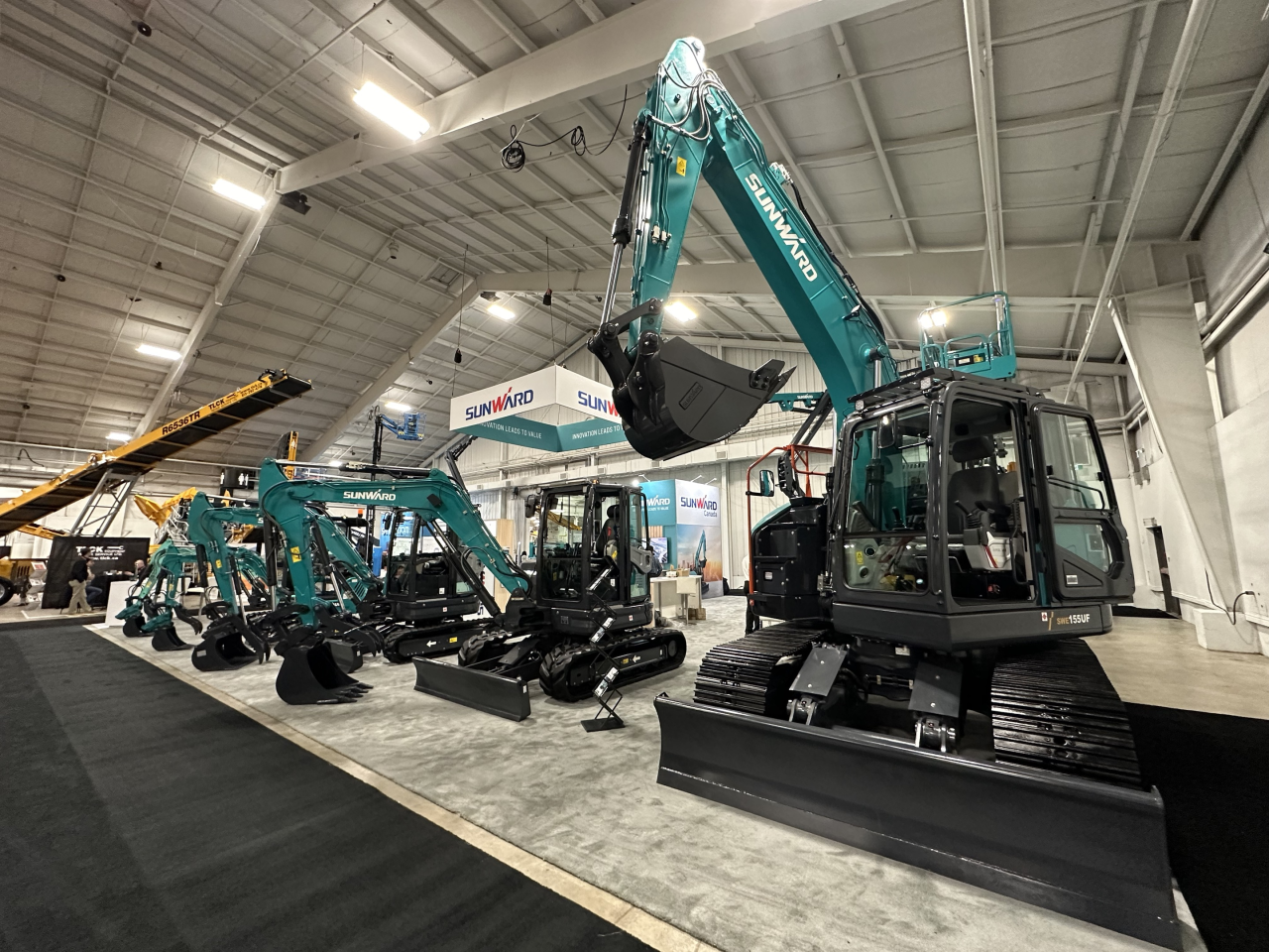 平博在线智能亮相加拿大最大重型设备展