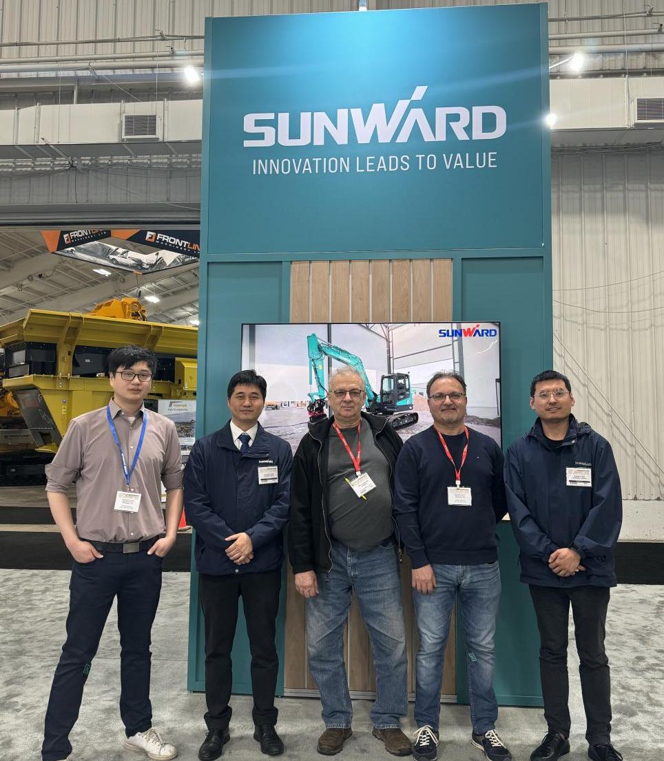 平博在线智能亮相加拿大最大重型设备展