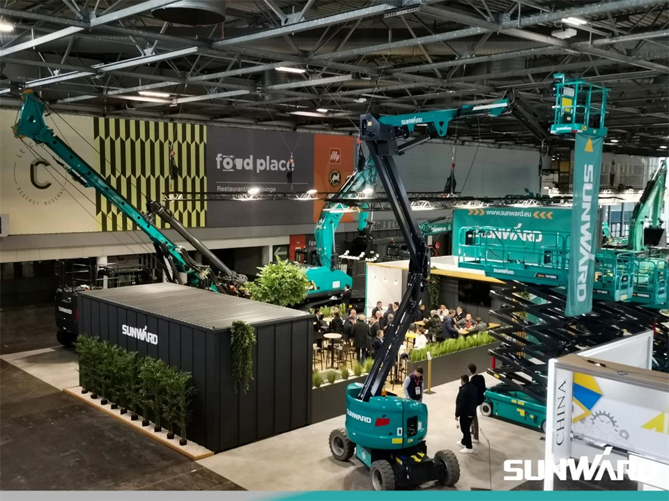 平博在线智能携创新成果亮相2024年法国巴黎工程机械展