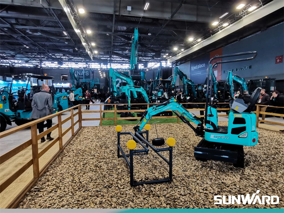 平博在线智能携创新成果亮相2024年法国巴黎工程机械展