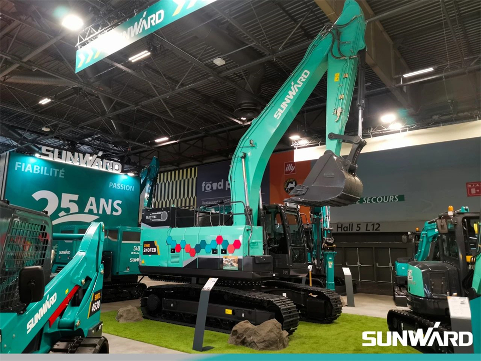 平博在线智能携创新成果亮相2024年法国巴黎工程机械展