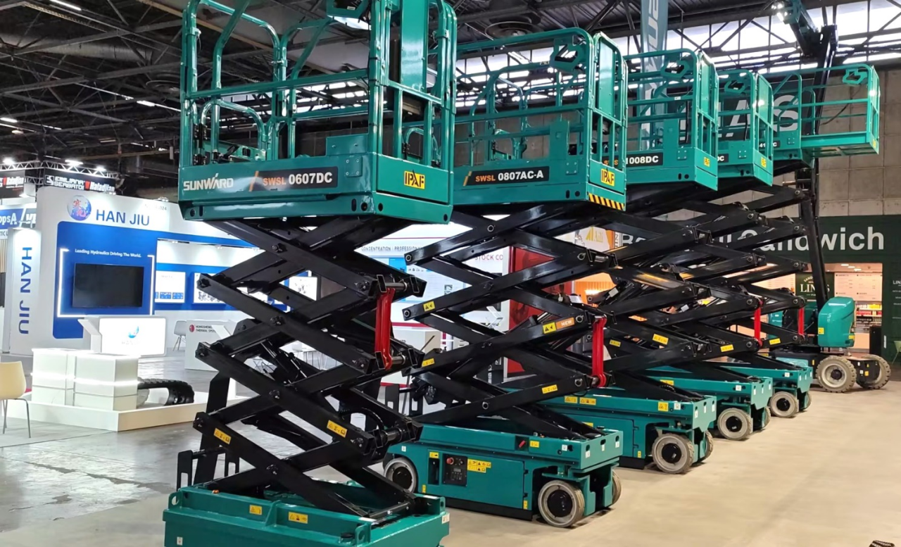 平博在线智能高空机械闪耀2024法国工程机械展