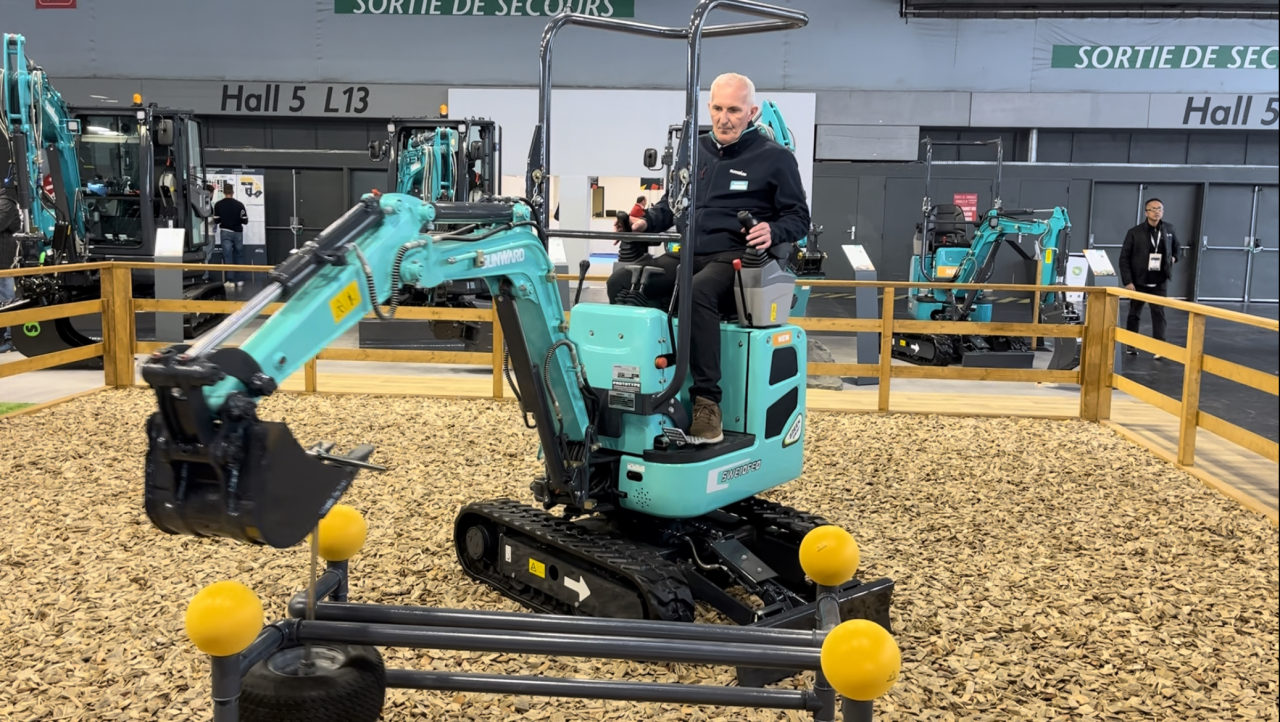 赢战INTERMAT 2024!平博在线智能土方机械深耕全球高端市场