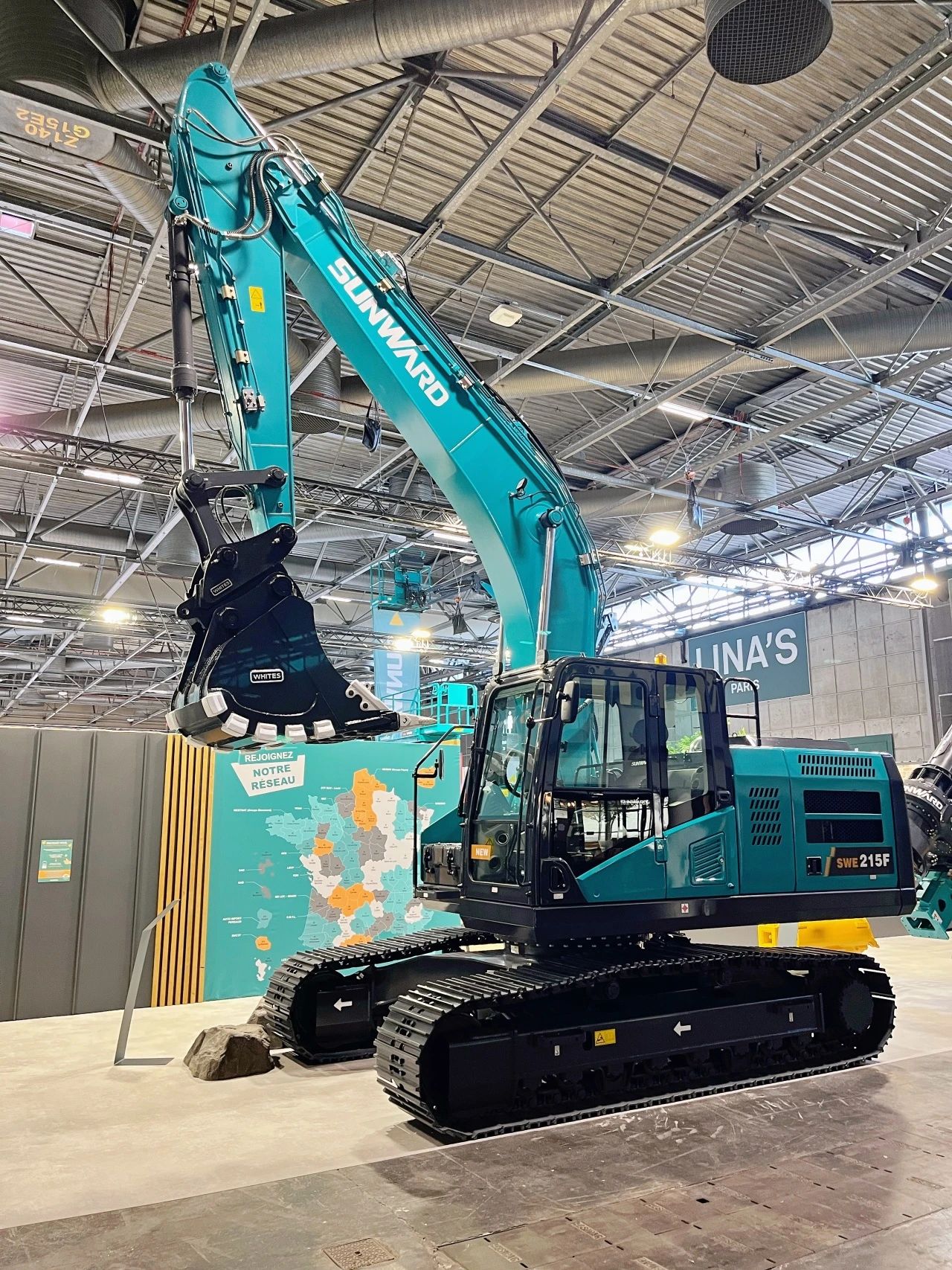 赢战INTERMAT 2024!平博在线智能土方机械深耕全球高端市场