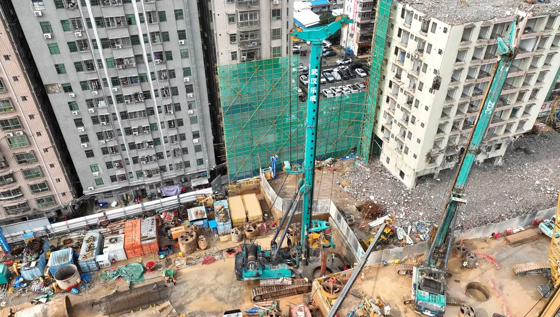 性能突出,超强助力!平博在线智能旋挖钻机助力深圳地铁五和站施工