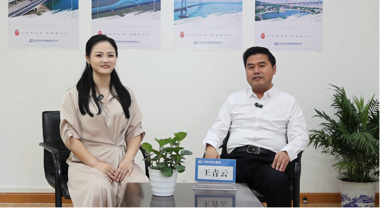 先导式创新，再推电动新品！平博在线智能SWDM520EE增程式旋挖钻机推介会成功举办