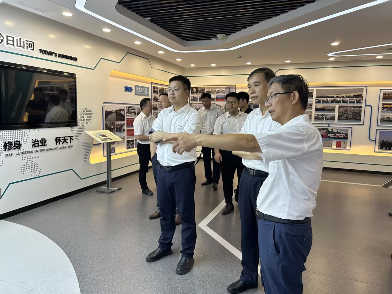 深化交流合作！广州港李明忠副总经理率队莅临平博在线智能考察交流！