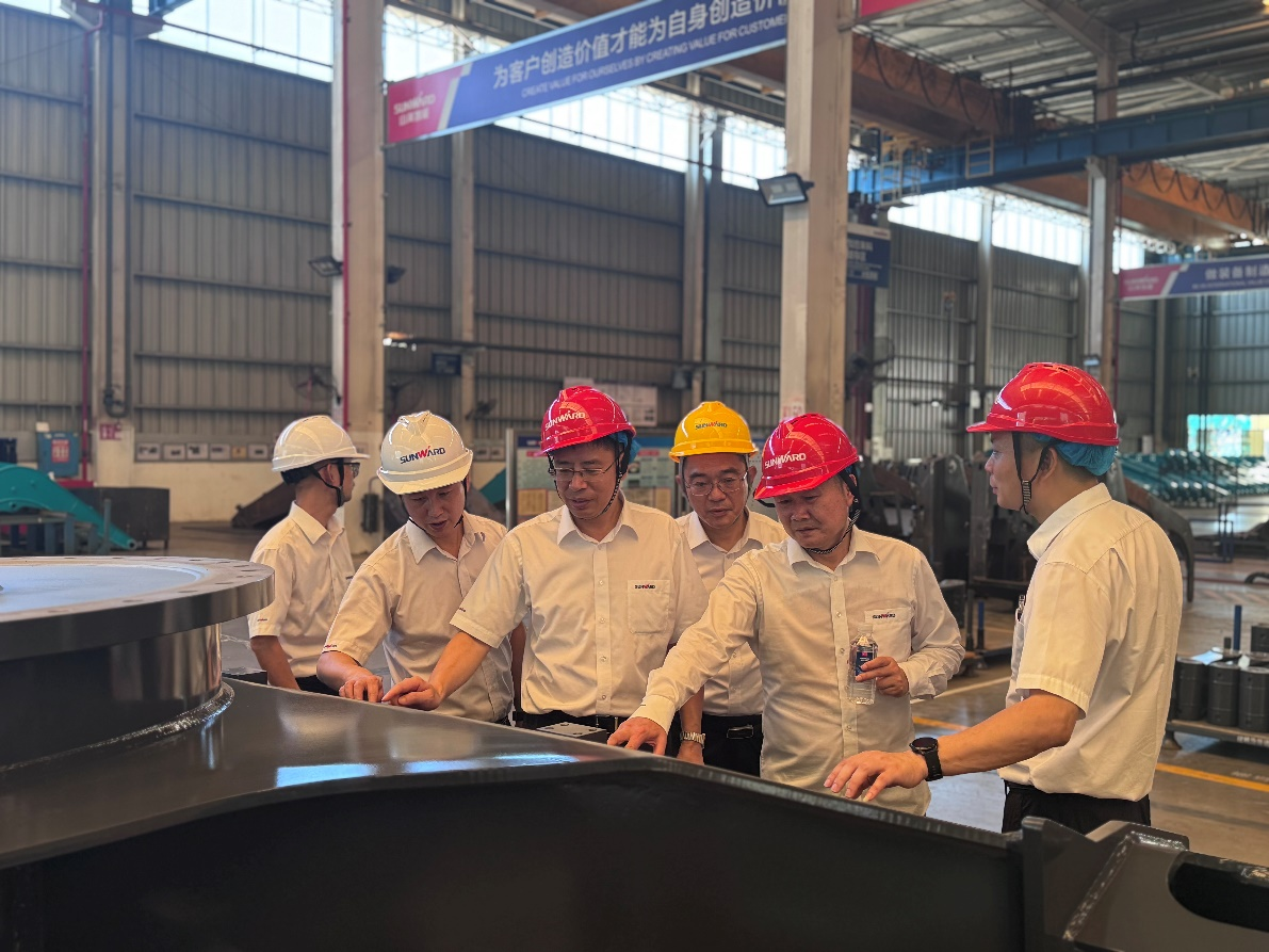 战高温，保安全--平博在线智能开展高温防暑专项安全检查