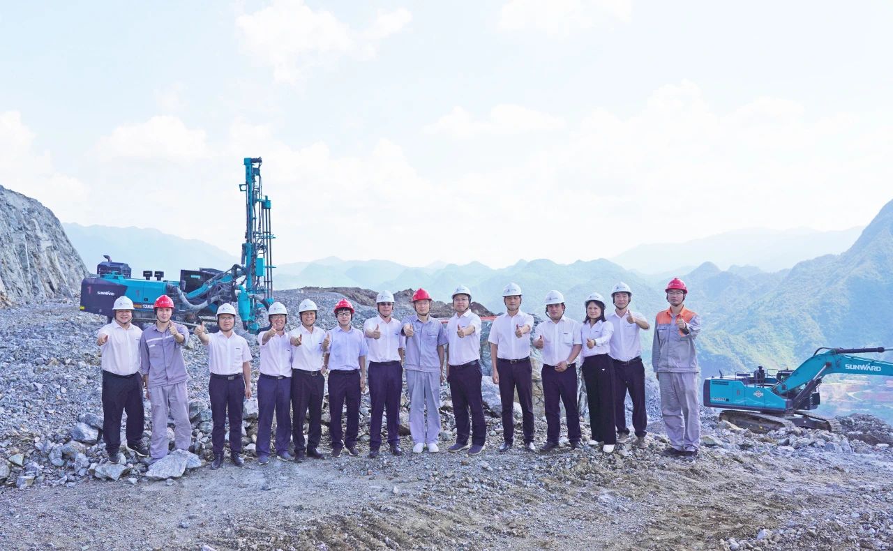 合作共赢，智胜未来！平博在线智能拜访湖南柿竹园有色金属有限责任公司