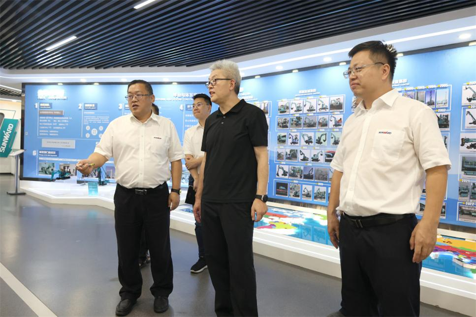 中国五矿工会主席、职工董事张晔到平博在线智能调研交流