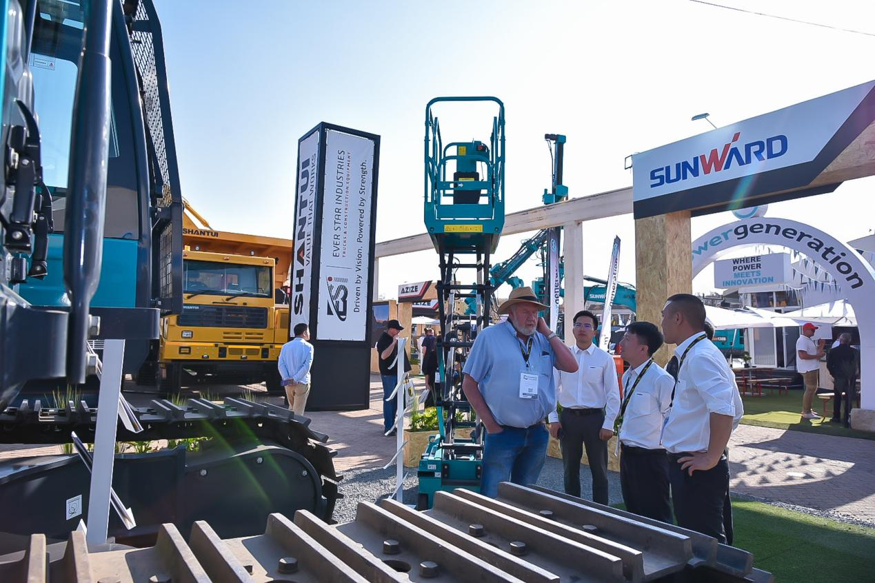 跨越山海，重器远航！平博在线智能亮相南非最大矿业展会