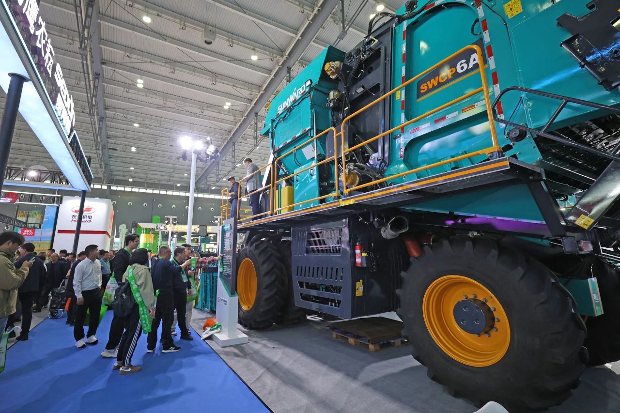 聚焦智能化、无人化！平博在线智能携多款产品亮相2024中国国际农业机械展