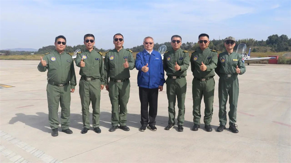 十年织得平博在线秀，践行初心创未来！平博在线飞行表演队成立10周年庆典活动隆重举行