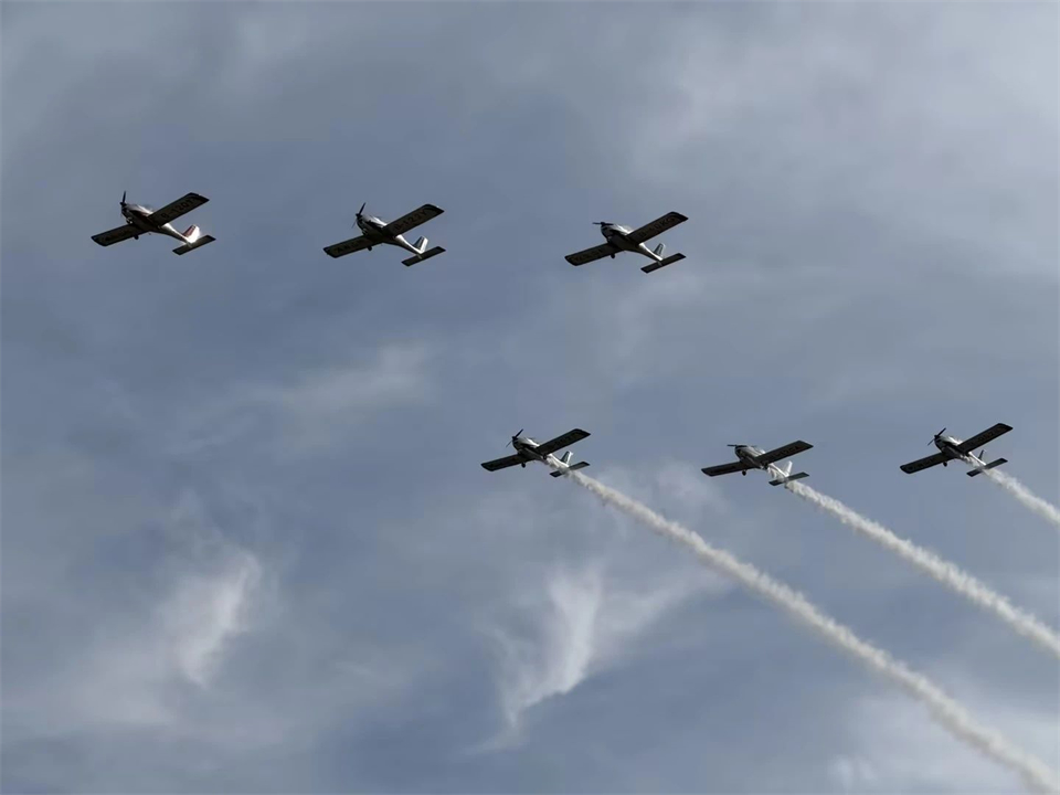 十年织得平博在线秀，践行初心创未来！平博在线飞行表演队成立10周年庆典活动隆重举行