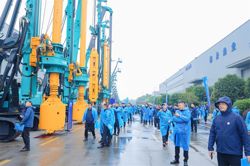 创新引领价值，理想成就未来！平博在线智能25周年庆典暨全球客户节隆重举办