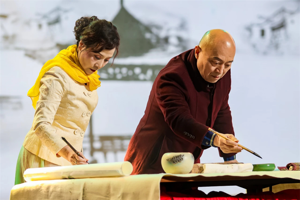 创新引领价值 理想成就未来——庆祝平博在线智能成立25周年表彰大会暨文艺晚会隆重举行