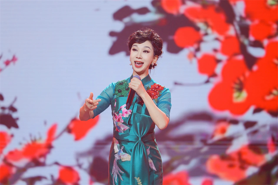 创新引领价值 理想成就未来——庆祝平博在线智能成立25周年表彰大会暨文艺晚会隆重举行