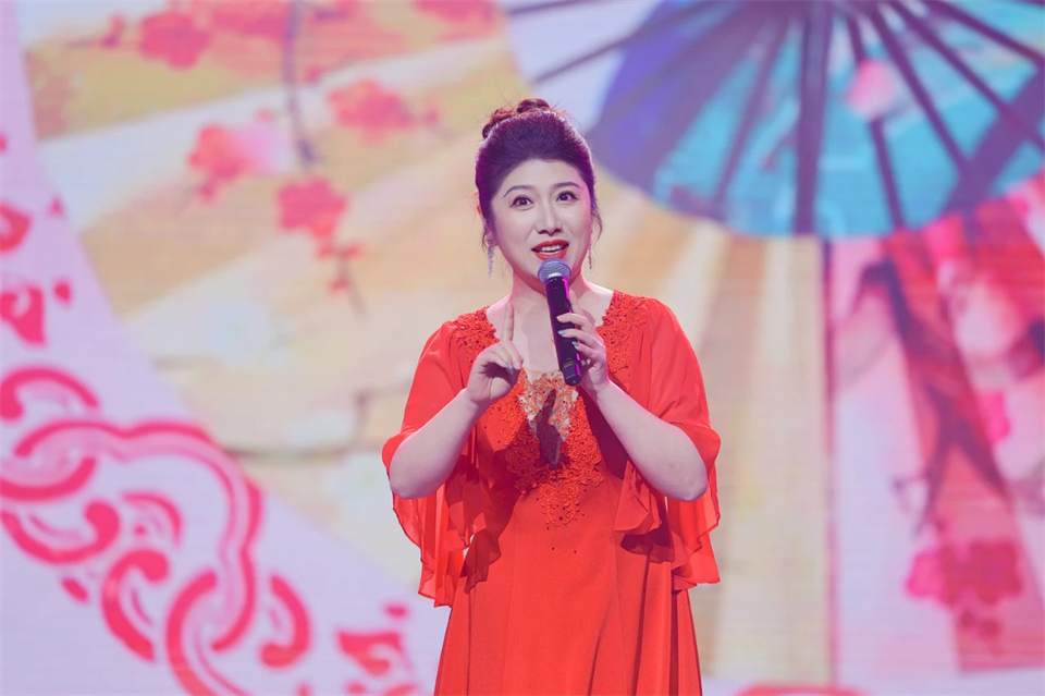 创新引领价值 理想成就未来——庆祝平博在线智能成立25周年表彰大会暨文艺晚会隆重举行