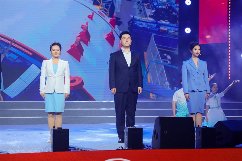 创新引领价值 理想成就未来——庆祝平博在线智能成立25周年表彰大会暨文艺晚会隆重举行