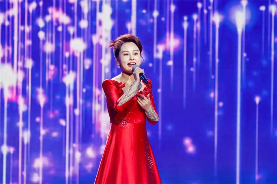 创新引领价值 理想成就未来——庆祝平博在线智能成立25周年表彰大会暨文艺晚会隆重举行