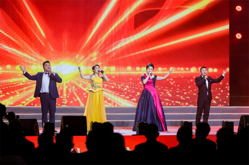 创新引领价值 理想成就未来——庆祝平博在线智能成立25周年表彰大会暨文艺晚会隆重举行