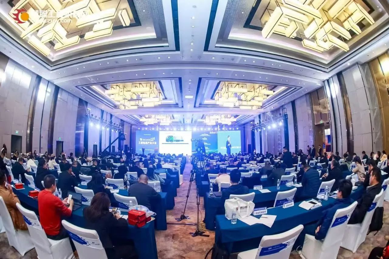 点赞！平博在线智能创新设备荣登CMIIC2024明星产品榜单