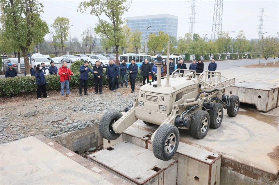 平博在线特装“复杂环境智能化应急救援装备关键技术及应用”项目顺利通过成果评价