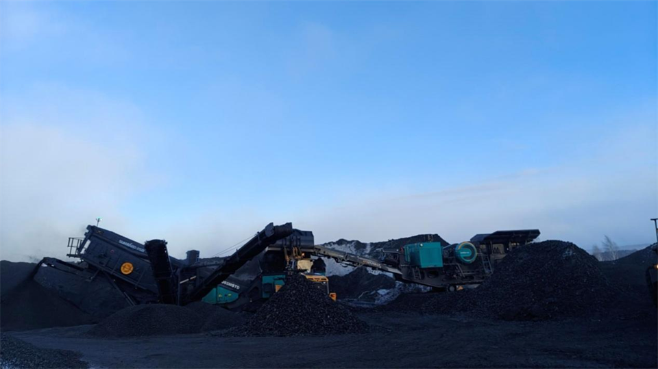 不惧-30℃极寒挑战，平博在线普石勒破碎筛分设备稳定运行！