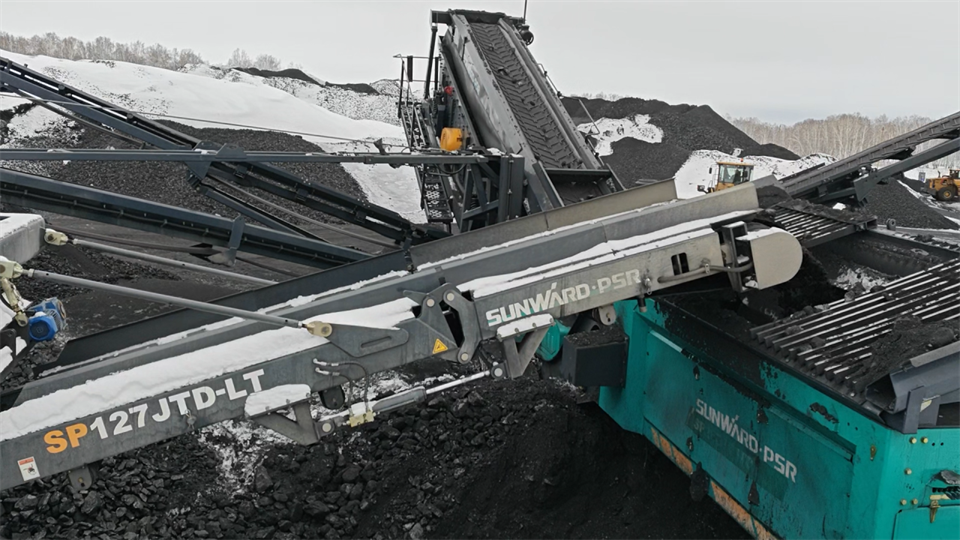 不惧-30℃极寒挑战，平博在线普石勒破碎筛分设备稳定运行！