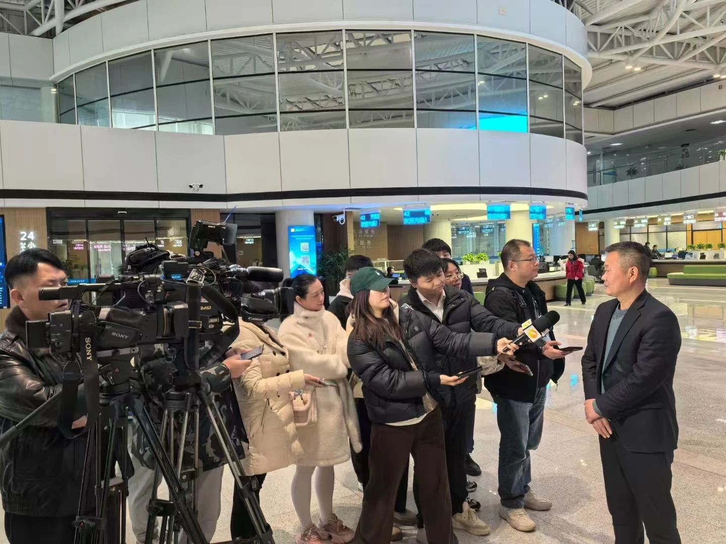 助力长沙经开区高质量发展，平博在线智能喜获四奖项