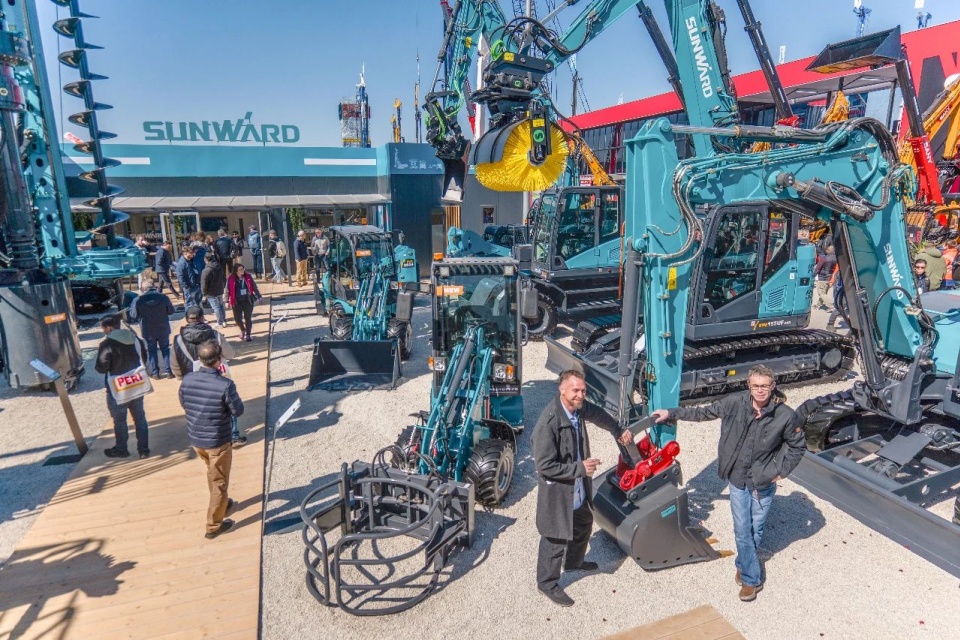 Bauma 2025 | 聚焦2025德国宝马展，探索平博在线智能的创新设备与可持续解决方案