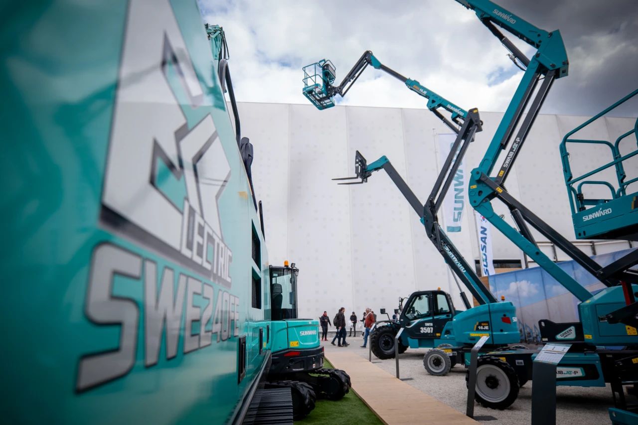 Bauma2025 | 平博在线智能德国宝马展火热收官！相约2025长沙展！