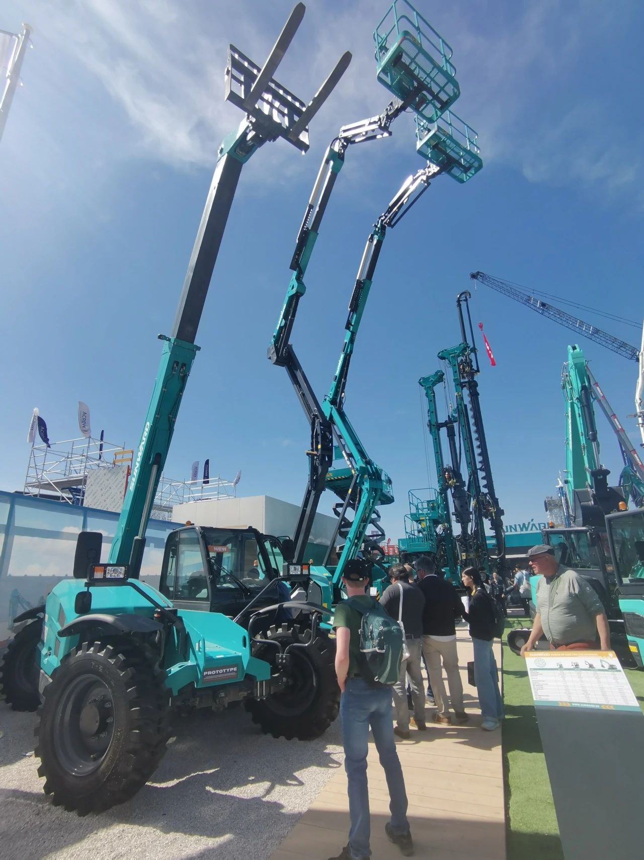 平博在线智能高空机械闪耀Bauma 2025！ 新能源技术与创新产品获全球瞩目
