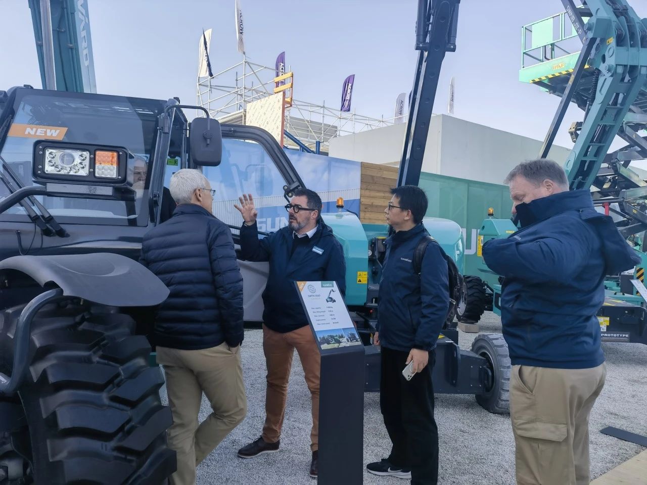 平博在线智能高空机械闪耀Bauma 2025！ 新能源技术与创新产品获全球瞩目