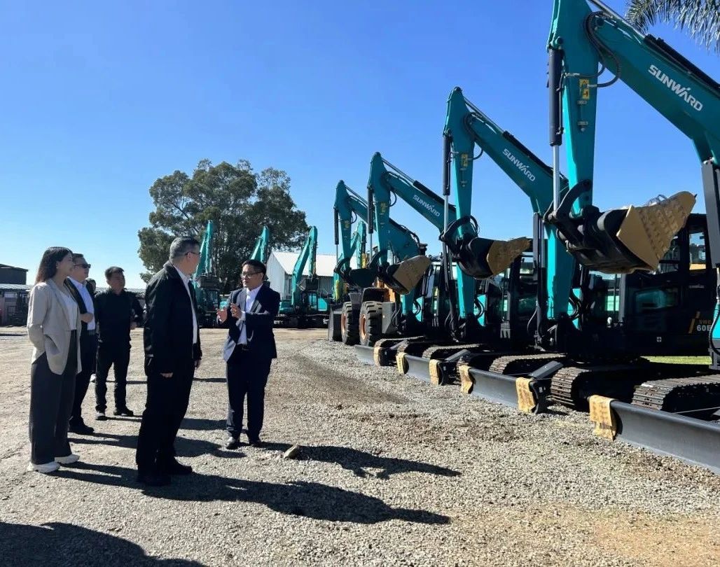 广州工控集团总经理王福铸率队考察平博在线智能南非子公司