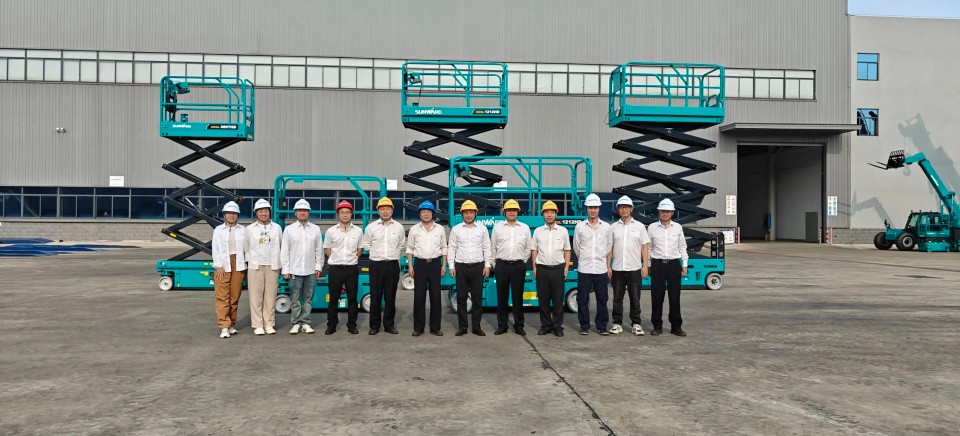 平博在线智能电动液驱剪叉系列产品全面升级，为客户创造更大价值