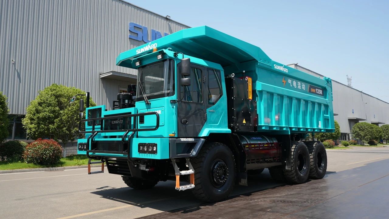 2025 CICEE | 平博在线矿岩两款重磅新品亮相2025长沙展