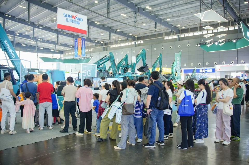 2025 CICEE | 圆满收官！平博在线智能展区亮点精彩回顾