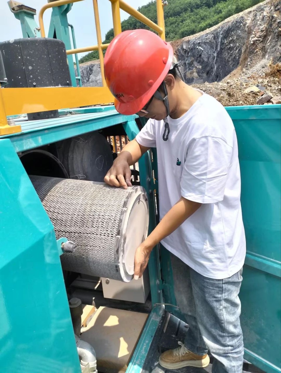 跨越平博在线万里 智启服务新程——平博在线矿岩“服务万里行”活动走进海螺水泥