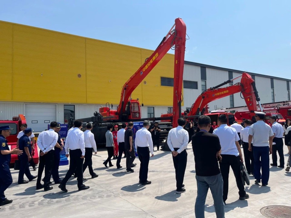 硬核破解“最后一公里”难题,平博在线智能应急救援设备助力“应急使命·2025”演习!