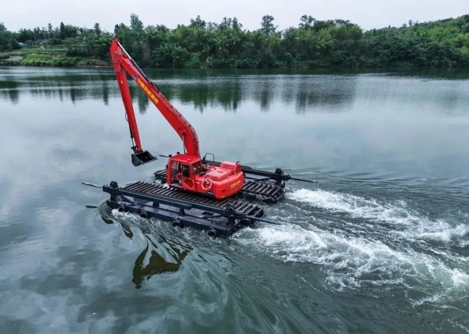 硬核破解“最后一公里”难题,平博在线智能应急救援设备助力“应急使命·2025”演习!