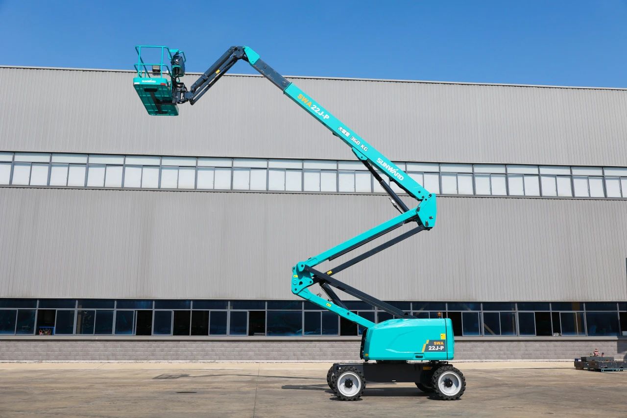 技术新标杆!平博在线智能SWA22J-P柴动曲臂式高空作业平台下线!