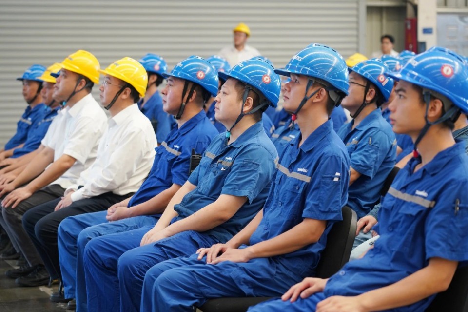 平博在线智能组织集中收看纪念中国人民抗日战争暨世界反法西斯战争胜利80周年大会