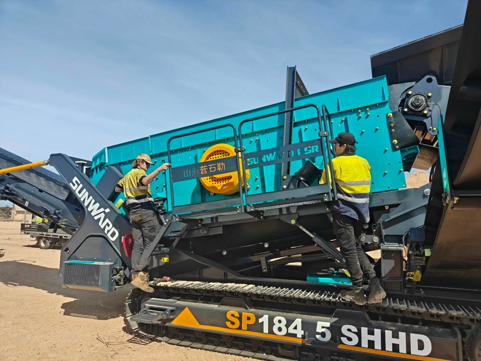 高效环保深受认可!平博在线智能破碎筛分设备首进澳洲市场