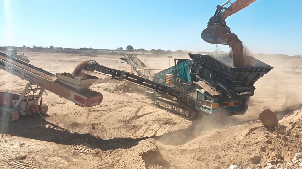 高效环保深受认可!平博在线智能破碎筛分设备首进澳洲市场