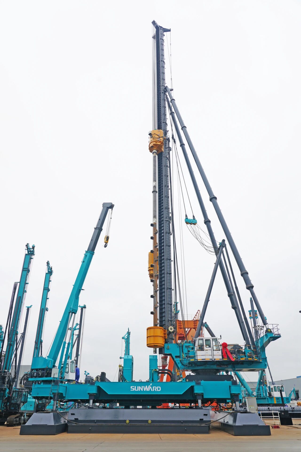 破局深基施工！平博在线智能搅拌中掘植桩一体机重磅交付